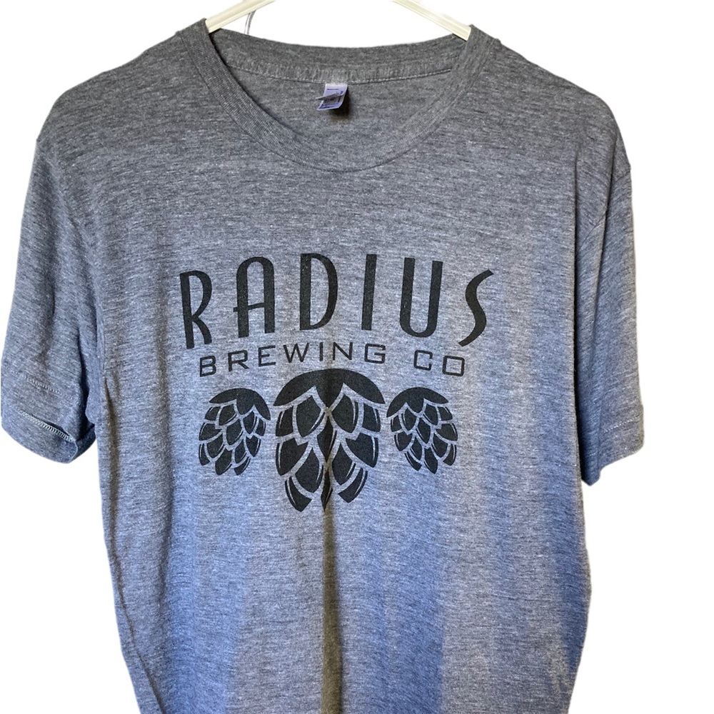 Radius Brewing Company Mens Tee Shirt Medium local unfiltered Emporia Kansas